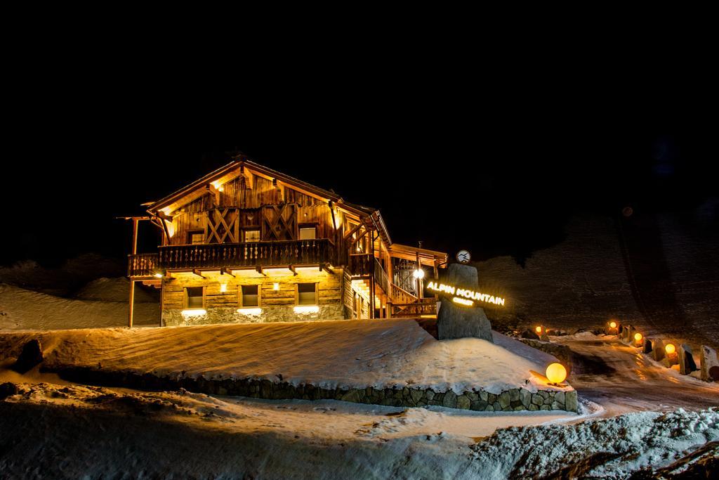Alpine Mountain Chalet San Vigilio Di Marebbe Exterior photo